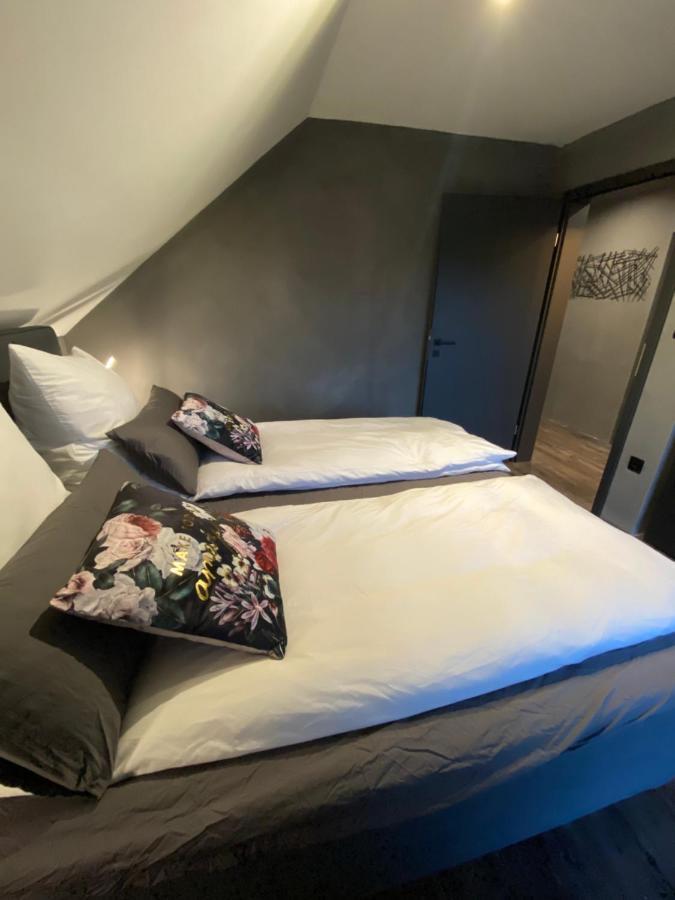 W-8 - Moderne Mit Viel Charme & Spektakulaerem Blick Sandebeck